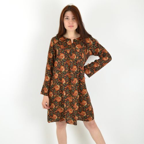 Robe mi-longue