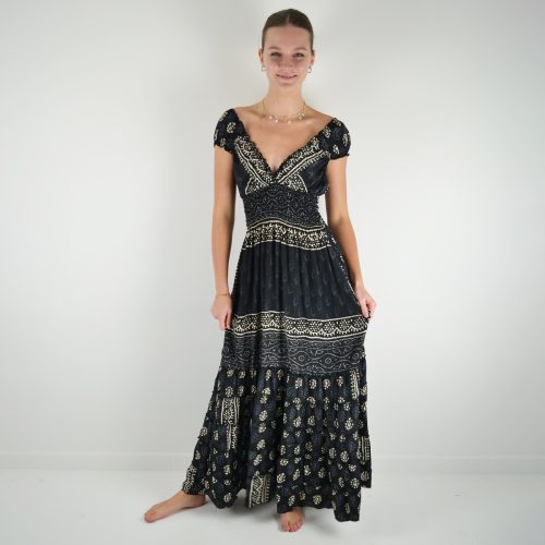 Robe Yllade
